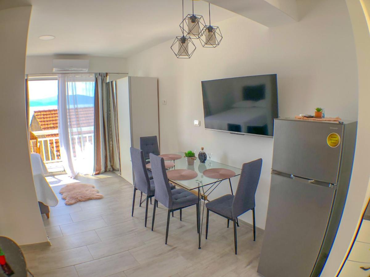 Apartments By The Sea Gradac, Makarska - 13181 Gradac  Exterior foto
